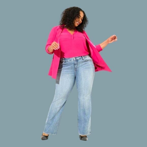 3XTORRID Plus Size Harper Georgette Pink Peacock Pullover 3/4 Sleeve Blouse - Picture 2 of 16